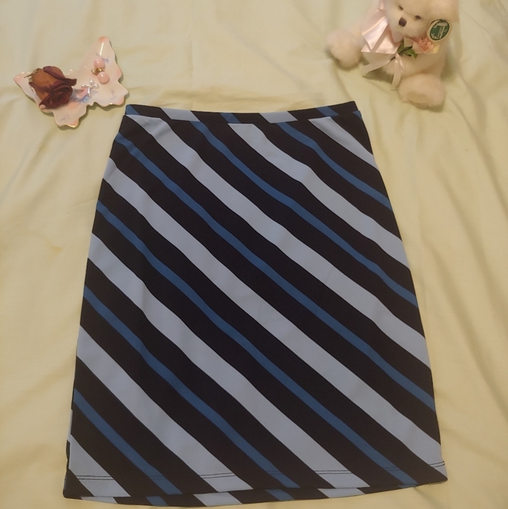 Express blue striped skirt